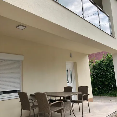 Apartment Janos *